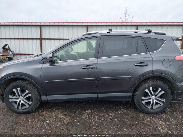 JTMBFREVXHJ104887 Toyota RAV4 LE