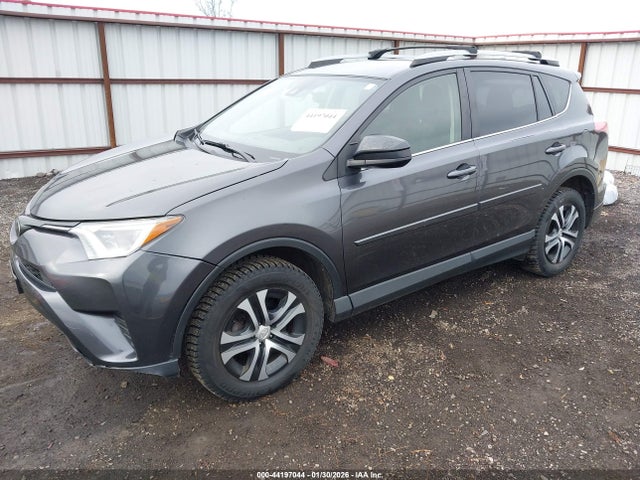 JTMBFREVXHJ104887 Toyota RAV4 LE