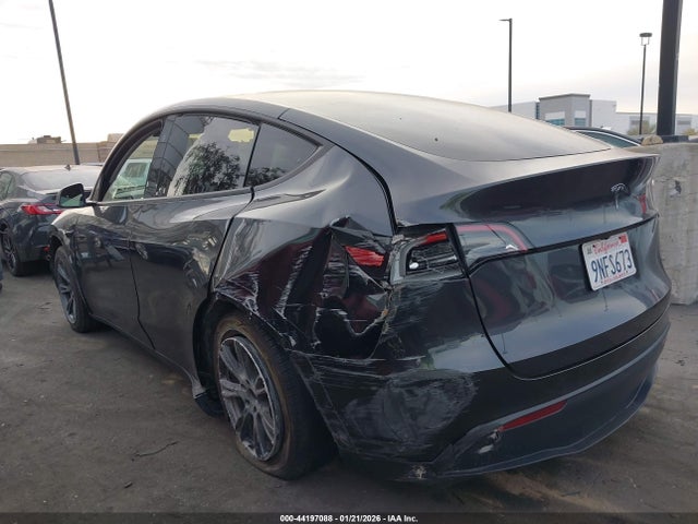 2024 TESLA MODEL Y 7SAYGDED0RF129567 Photo 5