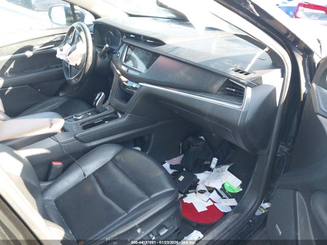 2022 CADILLAC XT5 1GYKNCR45NZ136834 Photo 4