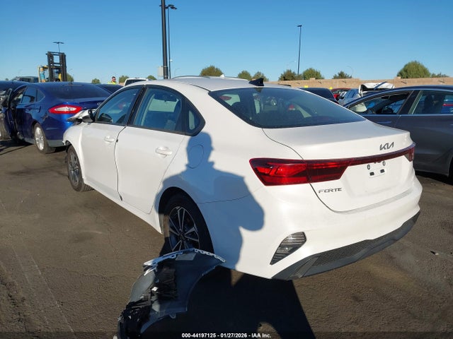 3KPF24ADXRE729656 KIA Forte Lxs