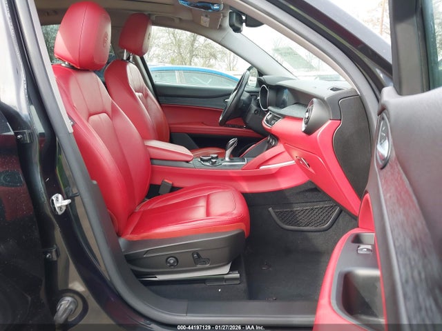 44197129 :رقم المزاد ، ZASPAJAN6K7C71156 vin ، 2019 Alfa Romeo Stelvio Rwd مزاد بيع