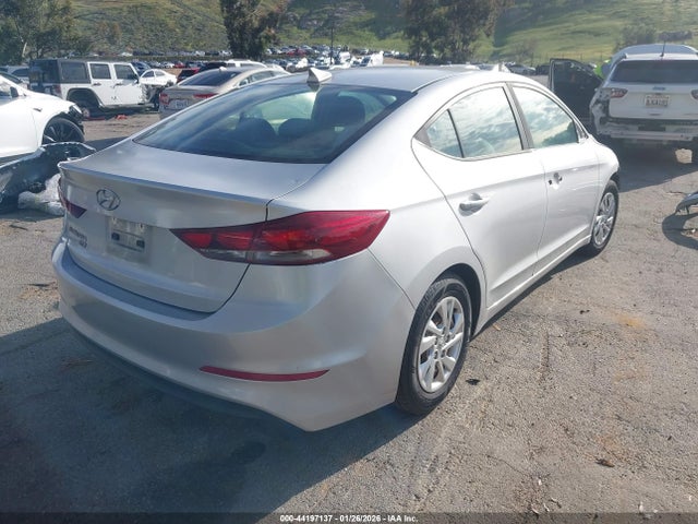 KMHD74LF8HU084069 Hyundai ELANTRA SE