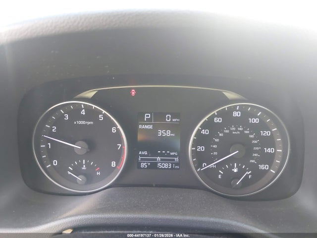 KMHD74LF8HU084069 Hyundai ELANTRA SE