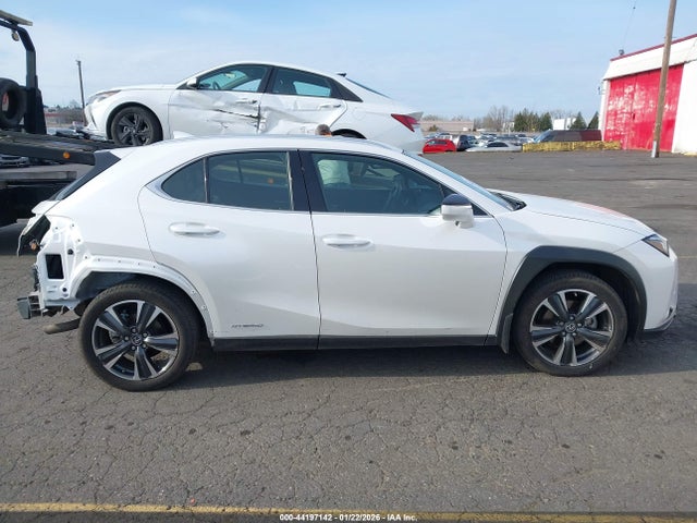 JTHP9JBH3M2052857 Lexus UX 250H