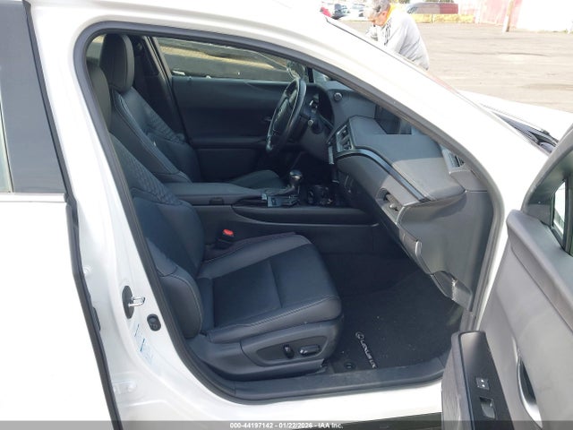 JTHP9JBH3M2052857 Lexus UX 250H