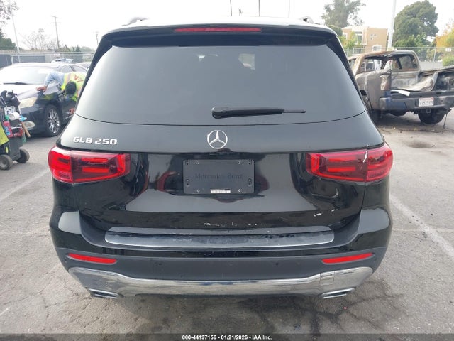 W1N4M4GBXRW346483 Mercedes-Benz GLB 250