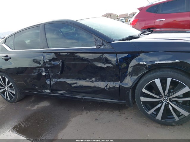 1N4BL4CV0KC255706 Nissan Altima 2.5 Sr