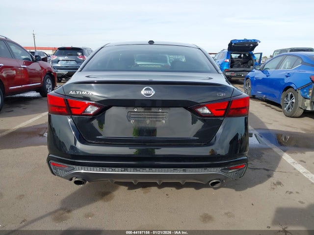 1N4BL4CV0KC255706 Nissan Altima 2.5 Sr