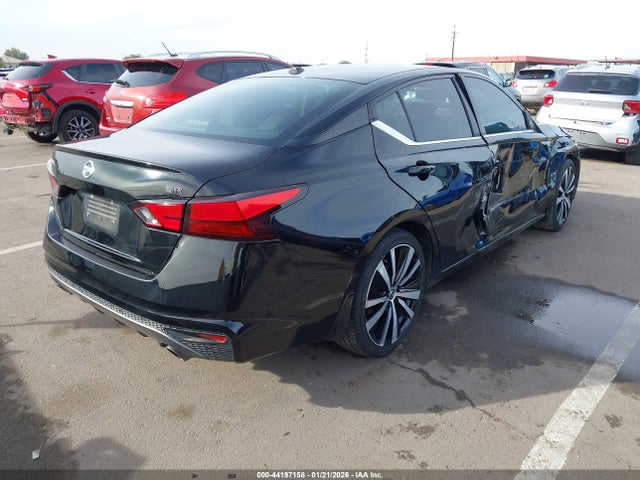 1N4BL4CV0KC255706 Nissan Altima 2.5 Sr
