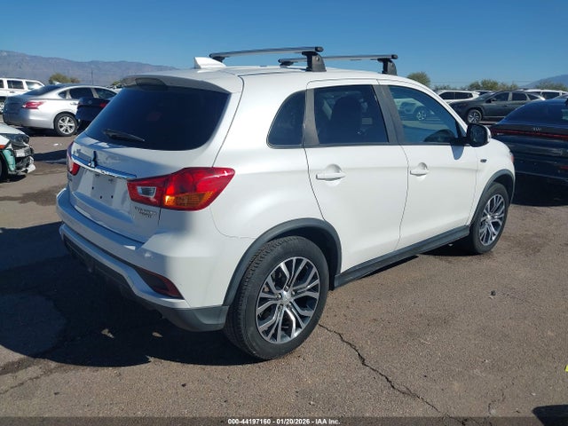 2018 MITSUBISHI OUTLANDER SPORT JA4AP3AU7JZ008879 Photo 3