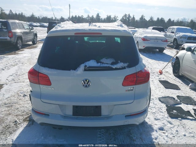 WVGUV7AXXHW512599 Volkswagen Tiguan 2.0t Sport