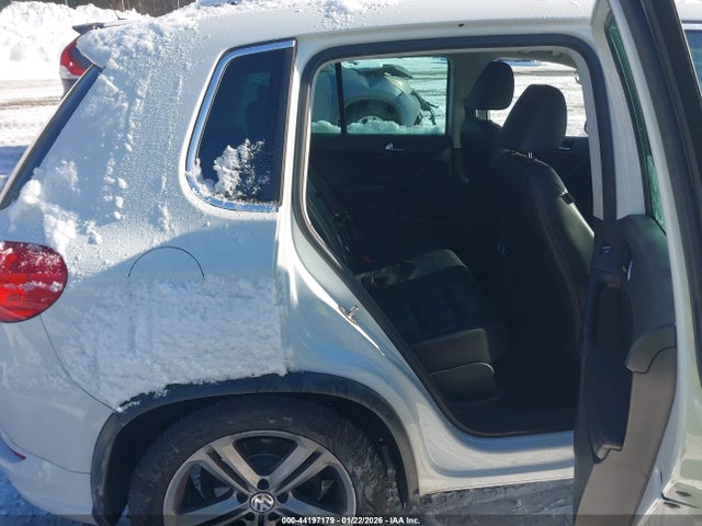 2017 VOLKSWAGEN TIGUAN WVGUV7AXXHW512599 Photo 7