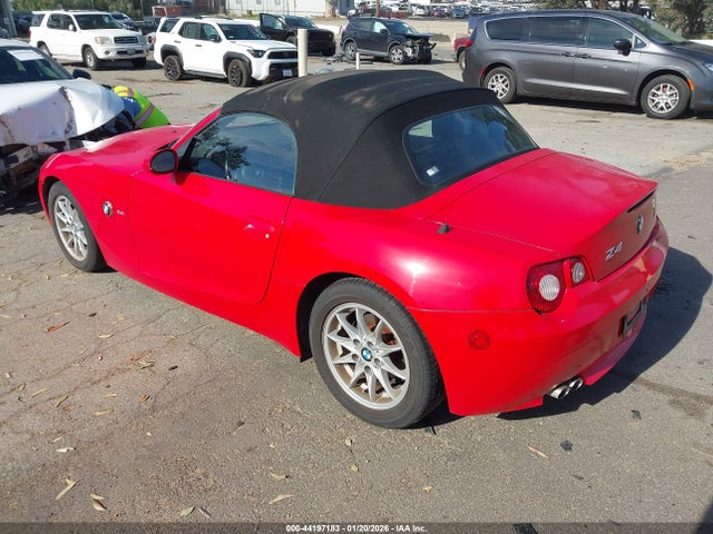 2005 BMW Z4 4USBT33515LS55829 Photo 2