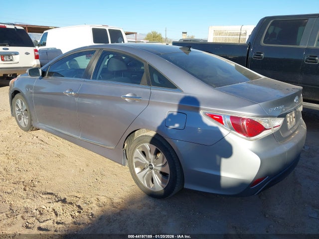 Hyundai Sonata Hybrid Limited 2015 KMHEC4A46FA136167 Image 3