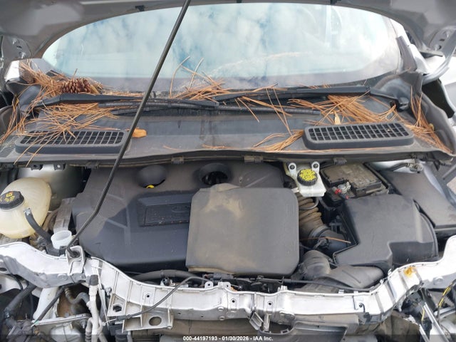 44197193 :رقم المزاد ، 1FMCU9J96HUC49888 vin ، 2017 Ford Escape Titanium مزاد بيع