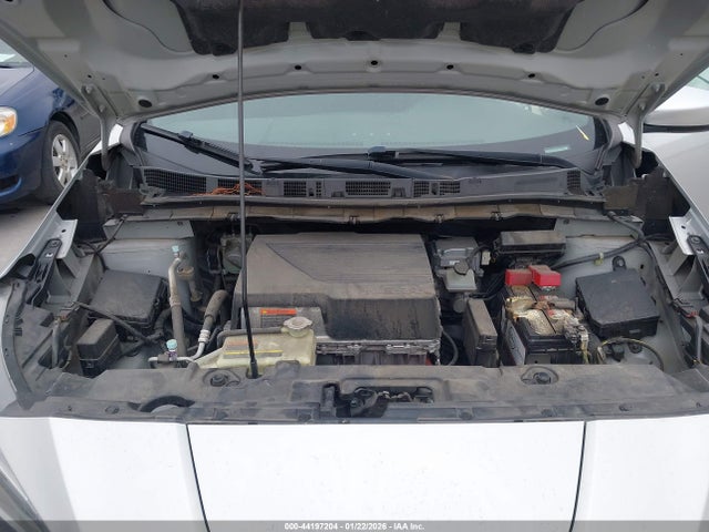 1N4AZ1CP5JC300213 Nissan LEAF SV