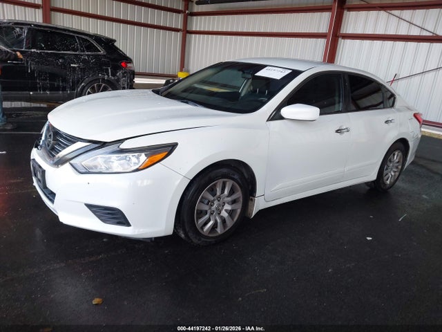 1N4AL3AP6HN328214 Nissan Altima 2.5 S