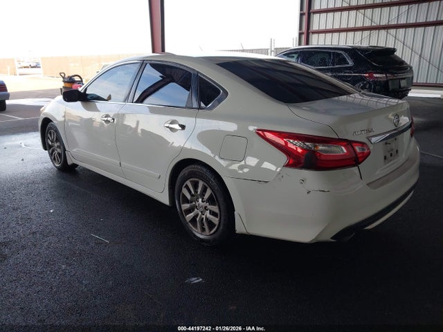 1N4AL3AP6HN328214 Nissan Altima 2.5 S