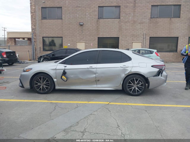 4T1G11AK4PU104071 Toyota CAMRY SE