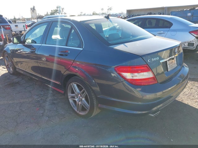 44197245 :رقم المزاد ، WDDGF54X39R061519 vin ، 2009 Mercedes-benz C 300 Luxury/sport مزاد بيع