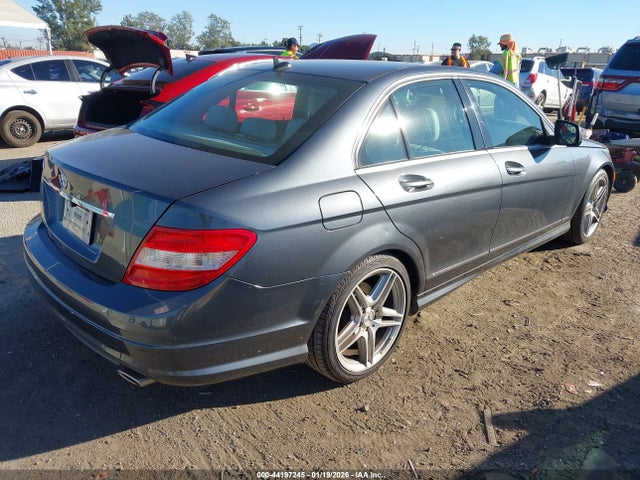 44197245 :رقم المزاد ، WDDGF54X39R061519 vin ، 2009 Mercedes-benz C 300 Luxury/sport مزاد بيع