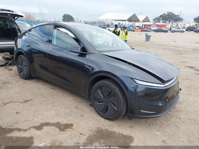 2026 TESLA MODEL Y 7SAYGDED8TF452157 Photo 0