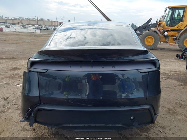 7SAYGDED8TF452157 Tesla Model Y Premium Rear-wheel Drive/standard Rear-wheel Drive