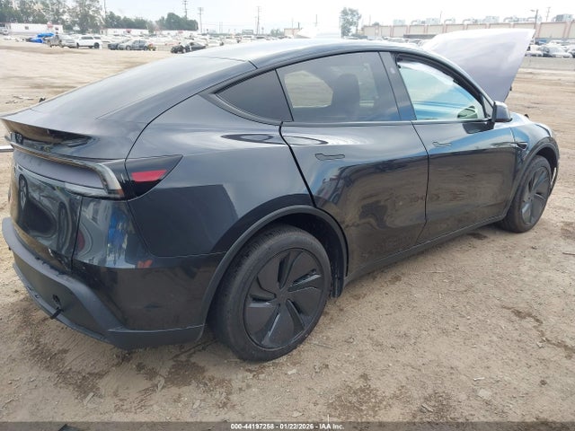2026 TESLA MODEL Y 7SAYGDED8TF452157 Photo 3