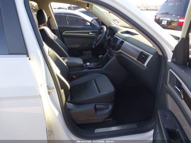 2022 VOLKSWAGEN ATLAS 1V2WR2CA1NC521796 Photo 4