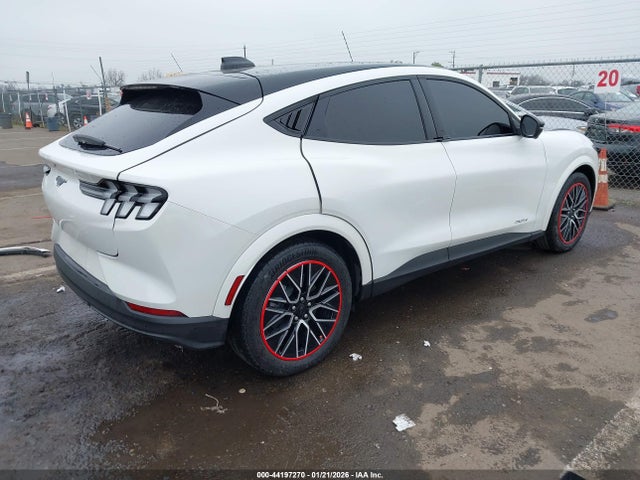 Ford Mustang Mach-e Premium 2025 3FMTK3R79SMA13477 Image 4