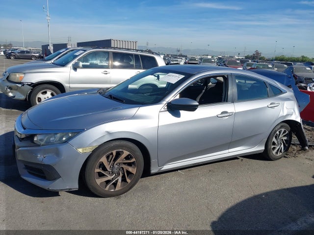 Honda CIVIC EX 2018 2HGFC2F7XJH562987 Image 14