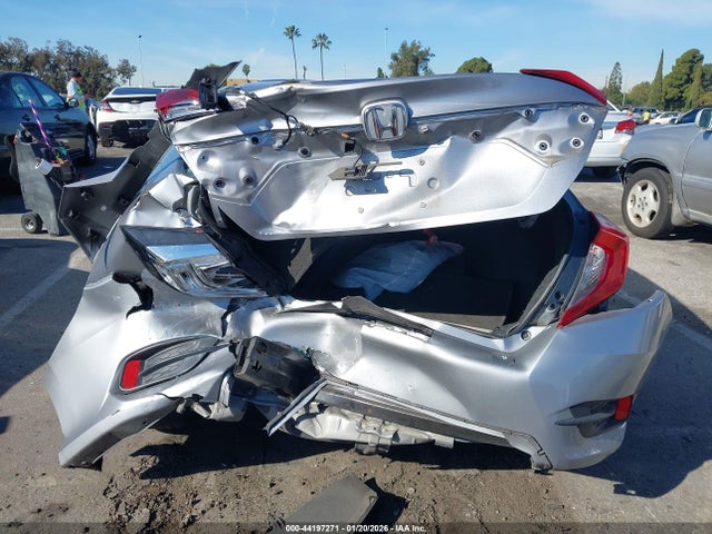 Honda CIVIC EX 2018 2HGFC2F7XJH562987 Image 16