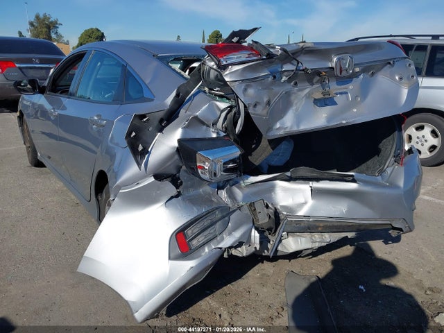 Honda CIVIC EX 2018 2HGFC2F7XJH562987 Image 3