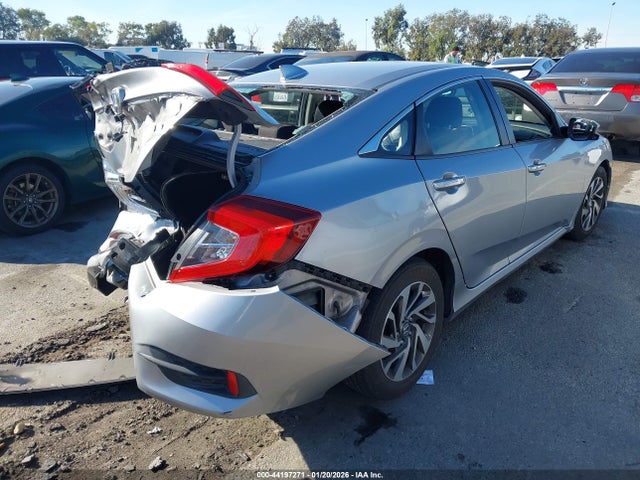 Honda CIVIC EX 2018 2HGFC2F7XJH562987 Image 4