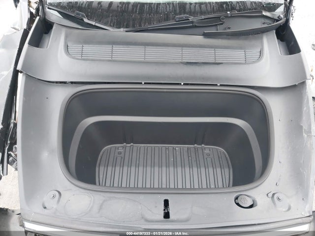 2026 TESLA MODEL Y 7SAYGDEE3TF366599 Photo 9