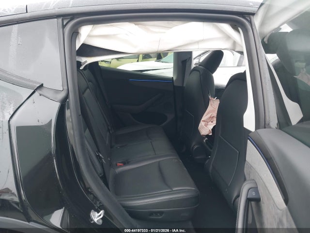 2026 TESLA MODEL Y 7SAYGDEE3TF366599 Photo 7