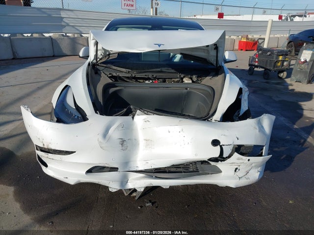 2022 TESLA MODEL 3 5YJ3E1EBXNF315833 Photo 5