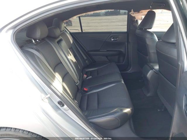 1HGCR2F55HA081943 Honda Accord Sport