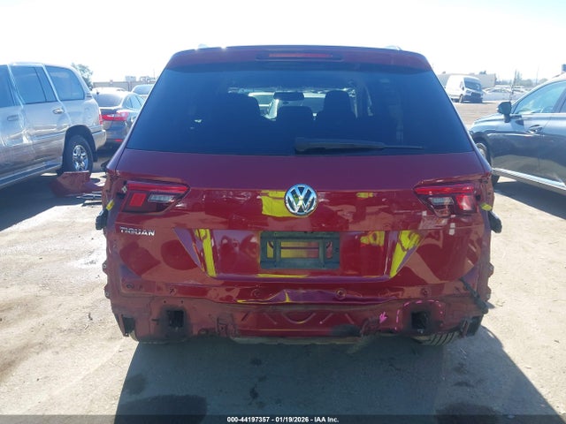 3VV1B7AX9KM077468 Volkswagen Tiguan 2.0t S