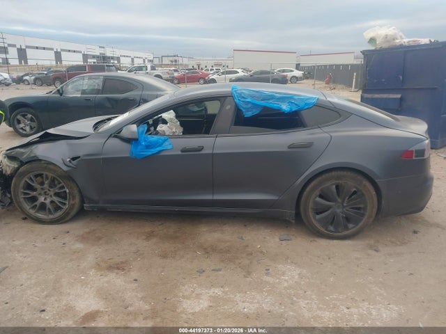 44197373 :رقم المزاد ، 5YJSA1E58MF452527 vin ، 2021 Tesla Model S Long Range Dual Motor All-wheel Drive مزاد بيع