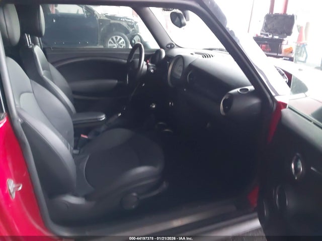2011 MINI COOPER S WMWSV3C58BTY24829 Photo 4