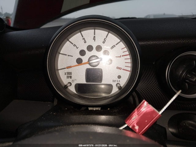2011 MINI COOPER S WMWSV3C58BTY24829 Photo 6