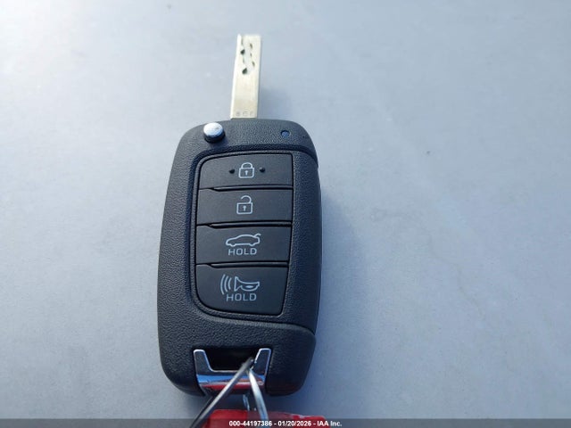 KMHLL4DG5SU914528 Hyundai ELANTRA SE
