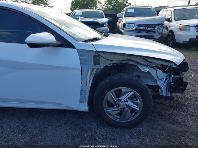 KMHLL4DG5SU914528 Hyundai ELANTRA SE