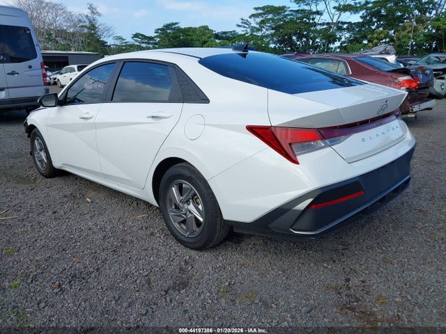 KMHLL4DG5SU914528 Hyundai ELANTRA SE
