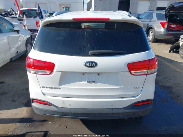 5XYPGDA56HG286907 KIA Sorento 3.3l Lx
