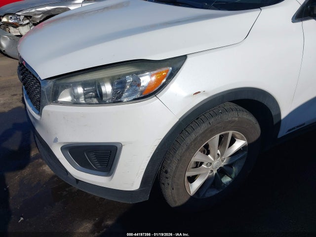 5XYPGDA56HG286907 KIA Sorento 3.3l Lx