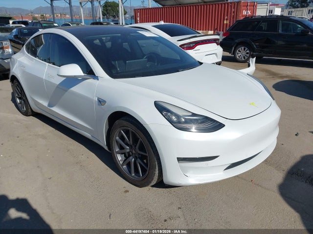 2018 TESLA MODEL 3 5YJ3E1EB5JF067209 Photo 0