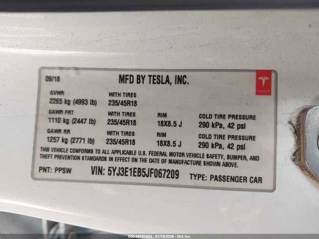 2018 TESLA MODEL 3 5YJ3E1EB5JF067209 Photo 8
